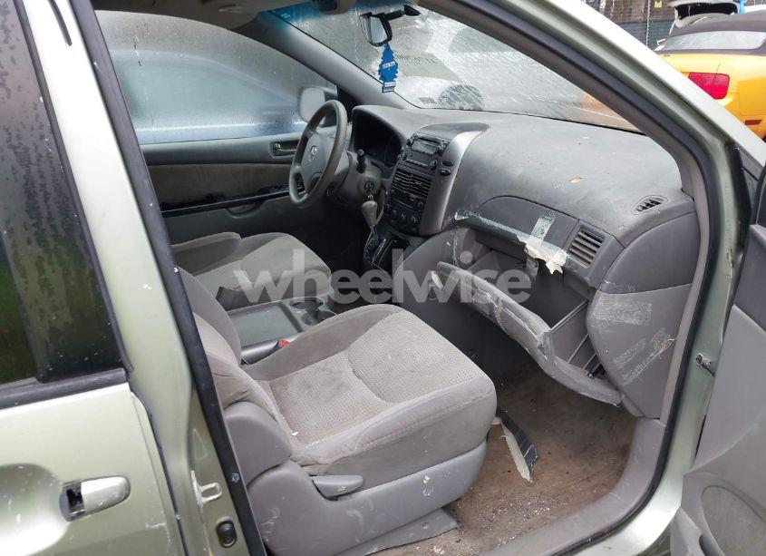 Photo 5 of 2009 Toyota Sienna CE/LE (VIN 5TDZK23C39S284835)