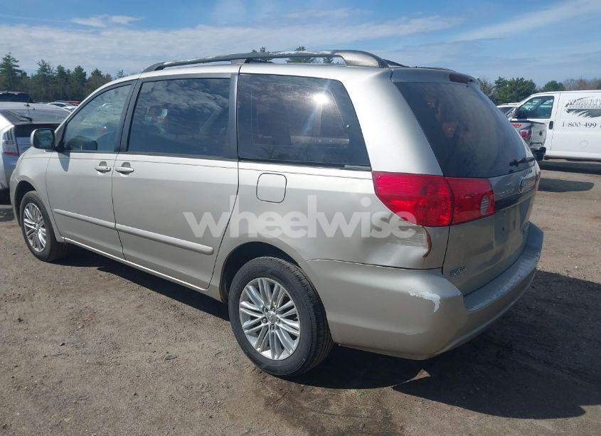 Photo 3 of 2007 Toyota Sienna CE (VIN 5TDZK23C47S048661)