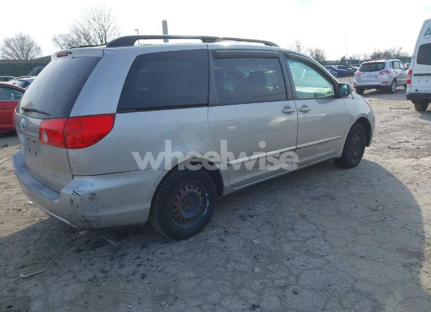 Photo 4 of 2007 Toyota Sienna LE (VIN 5TDZK23C47S066349)