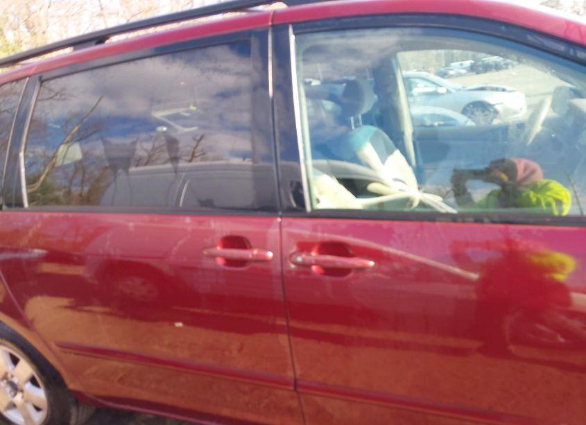Photo 13 of 2007 Toyota Sienna LE (VIN 5TDZK23C47S084558)