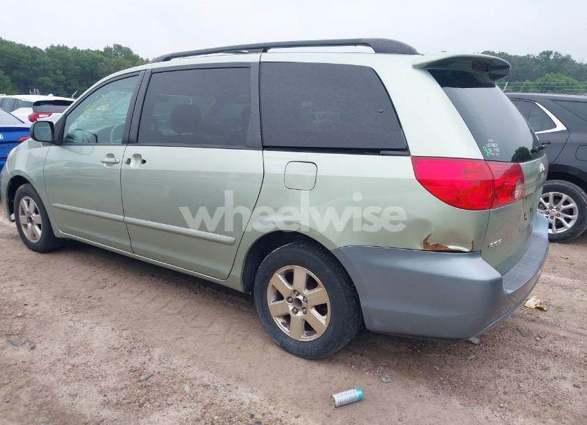 Photo 3 of 2007 Toyota Sienna LE (VIN 5TDZK23C47S089209)