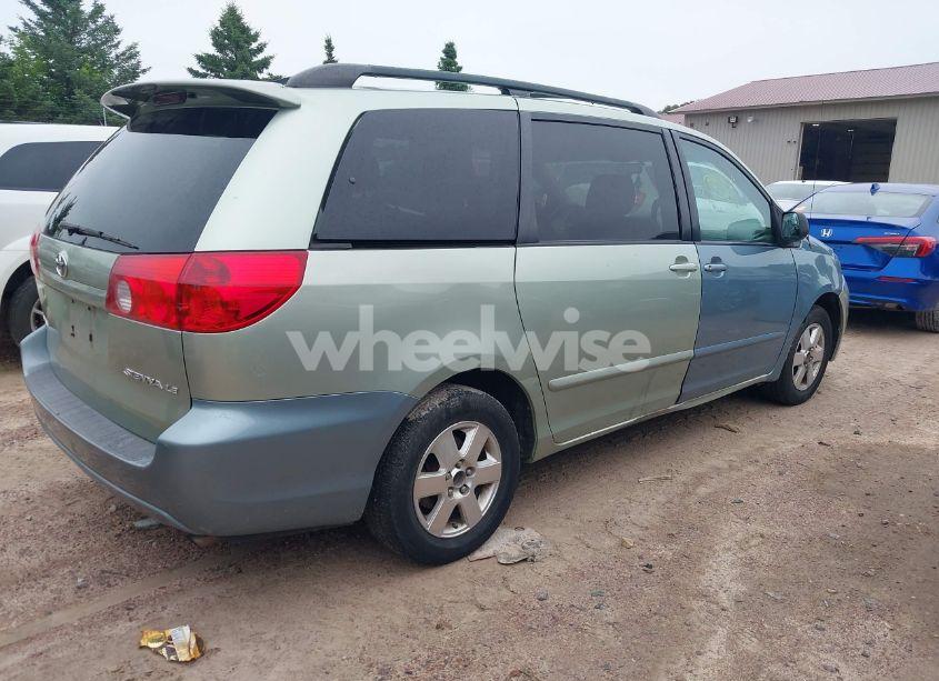 Photo 4 of 2007 Toyota Sienna LE (VIN 5TDZK23C47S089209)