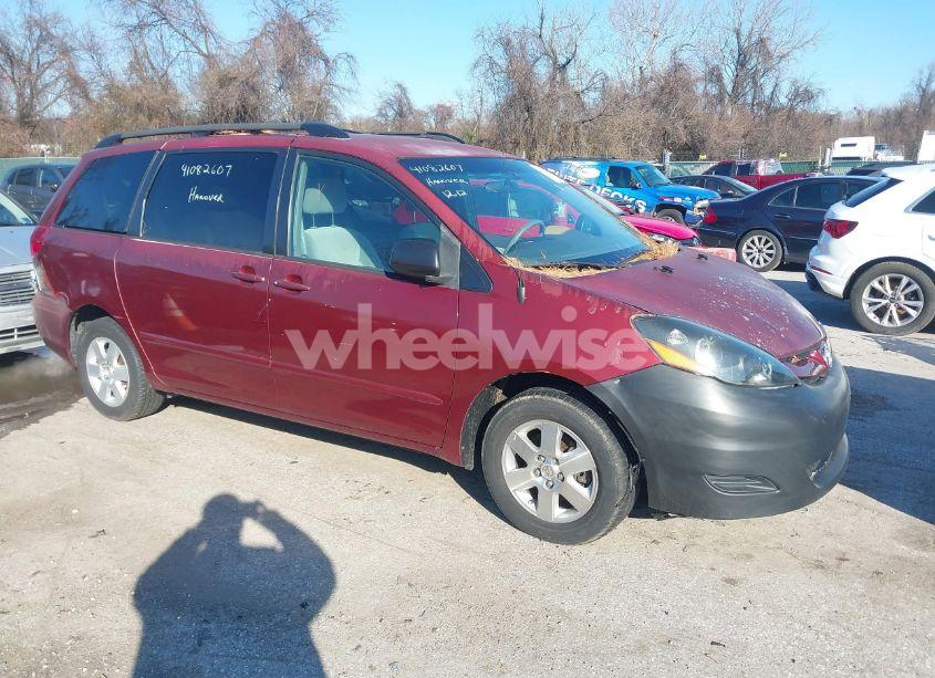 2007 Toyota Sienna LE (VIN 5TDZK23C47S092708) main photo