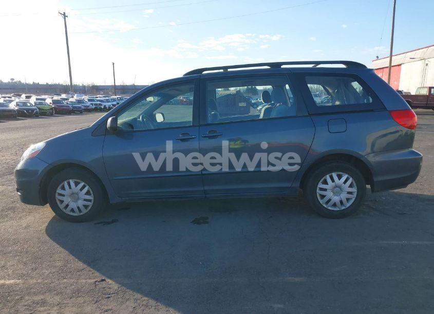 Photo 14 of 2007 Toyota Sienna CE (VIN 5TDZK23C47S096161)