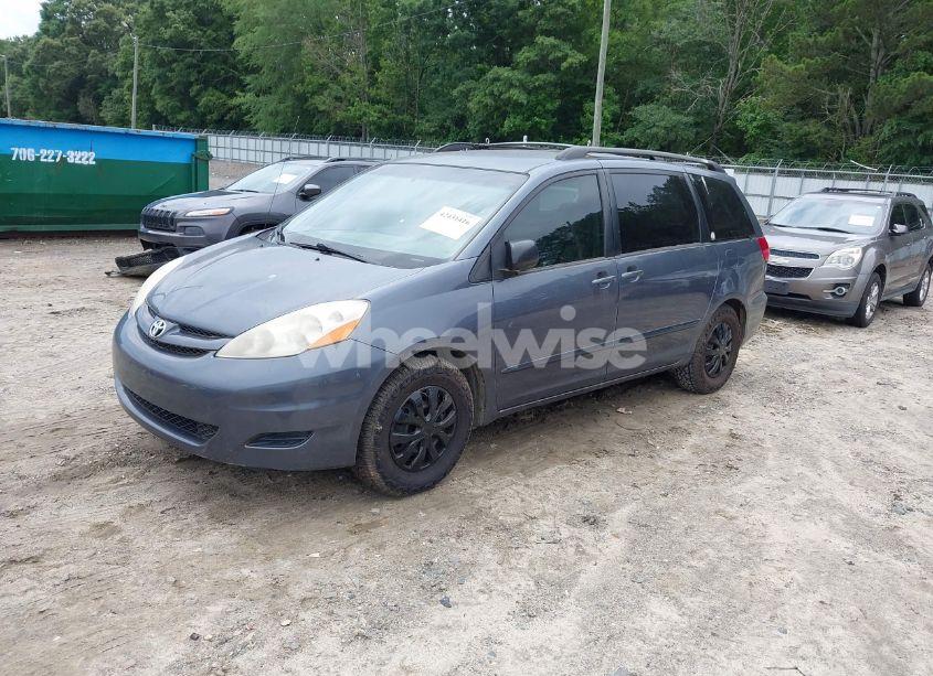 Photo 2 of 2008 Toyota Sienna LE (VIN 5TDZK23C48S117463)