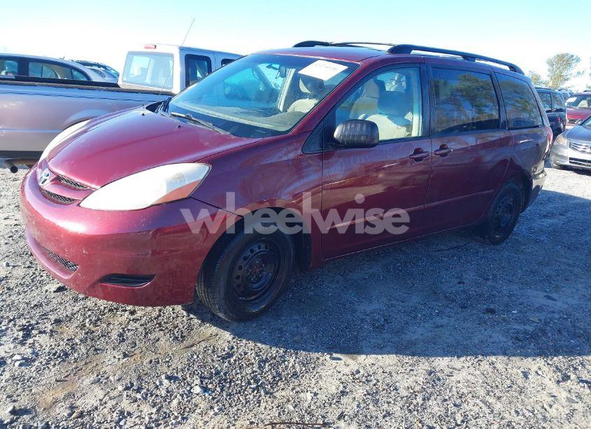 Photo 2 of 2008 Toyota Sienna LE (VIN 5TDZK23C48S124395)