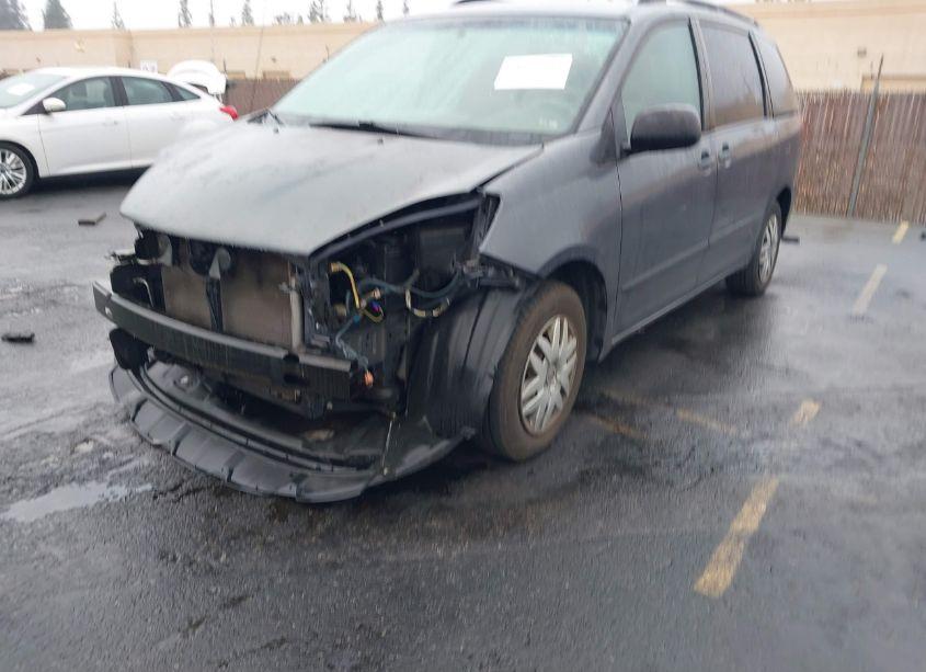 Photo 2 of 2008 Toyota Sienna LE (VIN 5TDZK23C48S145778)