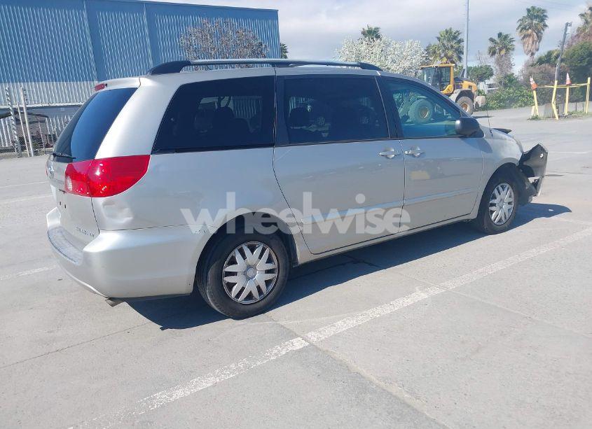 Photo 4 of 2008 Toyota Sienna LE (VIN 5TDZK23C48S161771)