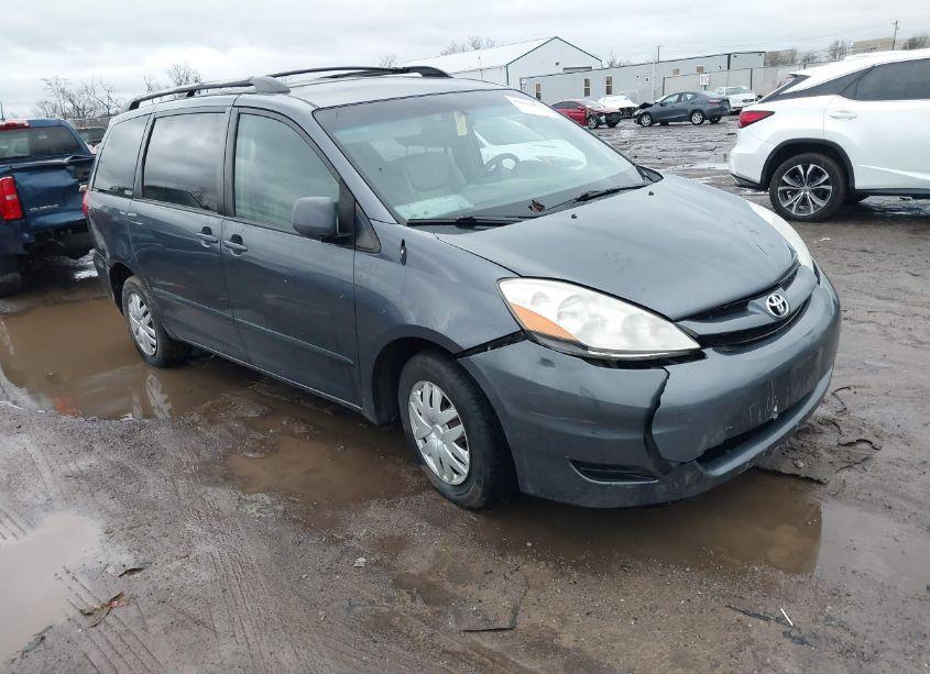 2008 Toyota Sienna LE (VIN 5TDZK23C48S182670) main photo