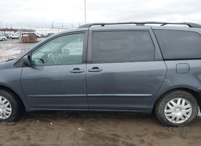 Photo 14 of 2008 Toyota Sienna LE (VIN 5TDZK23C48S182670)