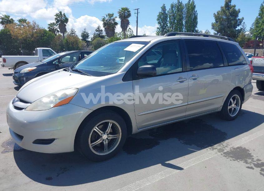 Photo 2 of 2008 Toyota Sienna LE (VIN 5TDZK23C48S191241)