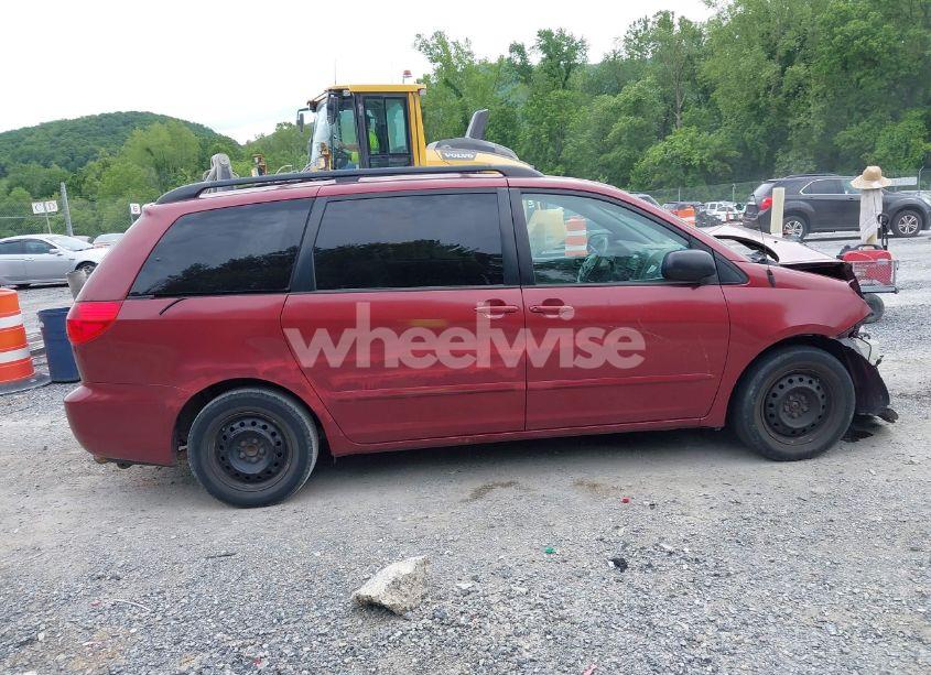 Photo 13 of 2008 Toyota Sienna LE (VIN 5TDZK23C48S222228)