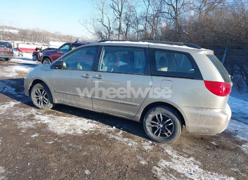 Photo 3 of 2009 Toyota Sienna CE (VIN 5TDZK23C49S243145)