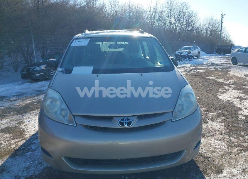 Photo 6 of 2009 Toyota Sienna CE (VIN 5TDZK23C49S243145)