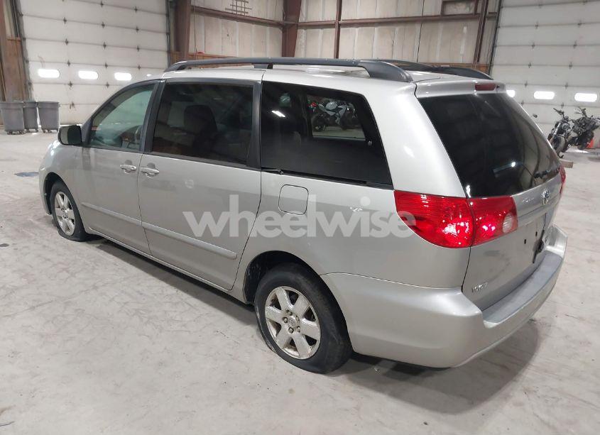 Photo 3 of 2009 Toyota Sienna LE (VIN 5TDZK23C49S273911)