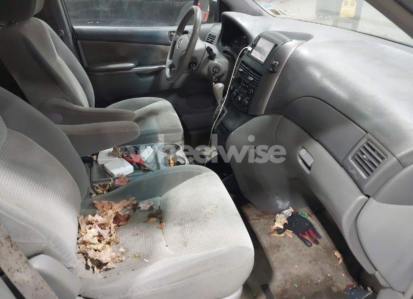 Photo 5 of 2009 Toyota Sienna LE (VIN 5TDZK23C49S273911)