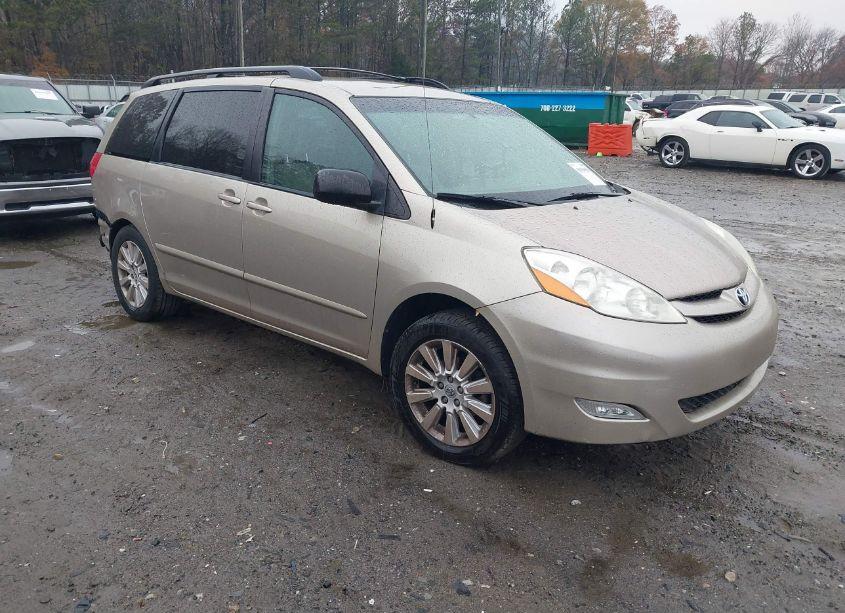 2009 Toyota Sienna LE (VIN 5TDZK23C49S276033) main photo