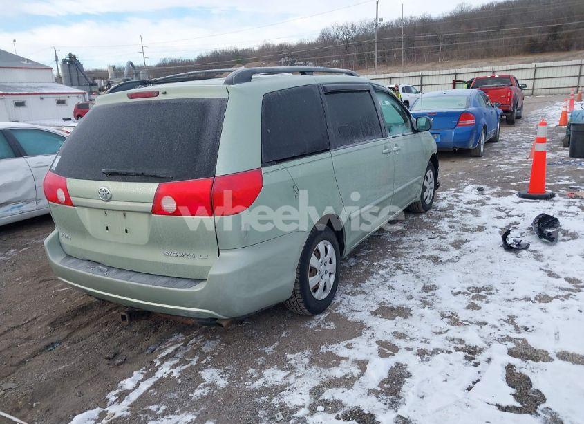 Photo 4 of 2009 Toyota Sienna LE (VIN 5TDZK23C49S276663)
