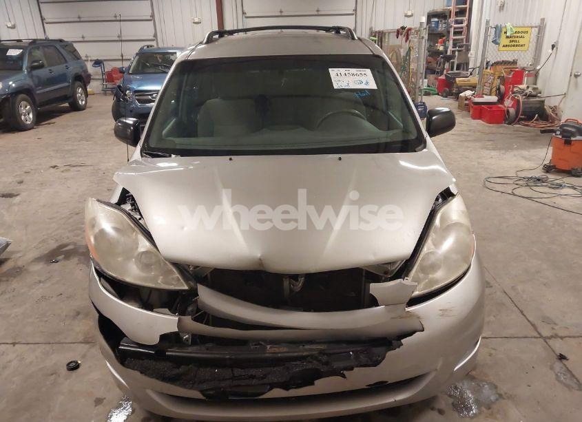 Photo 13 of 2009 Toyota Sienna LE (VIN 5TDZK23C49S278526)