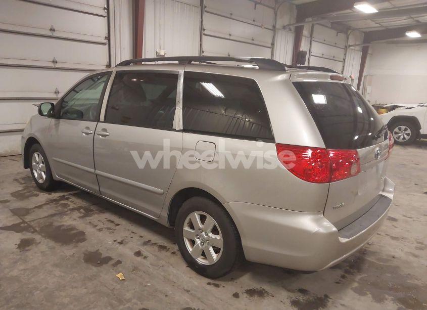 Photo 3 of 2009 Toyota Sienna LE (VIN 5TDZK23C49S278526)