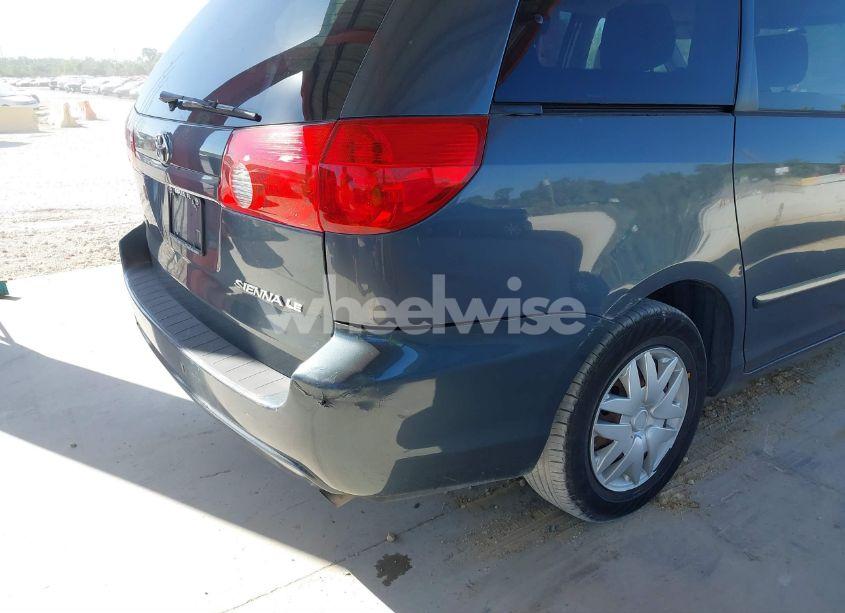 Photo 6 of 2007 Toyota Sienna LE (VIN 5TDZK23C57S011117)