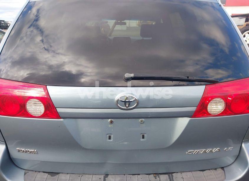 Photo 18 of 2007 Toyota Sienna LE (VIN 5TDZK23C57S015099)