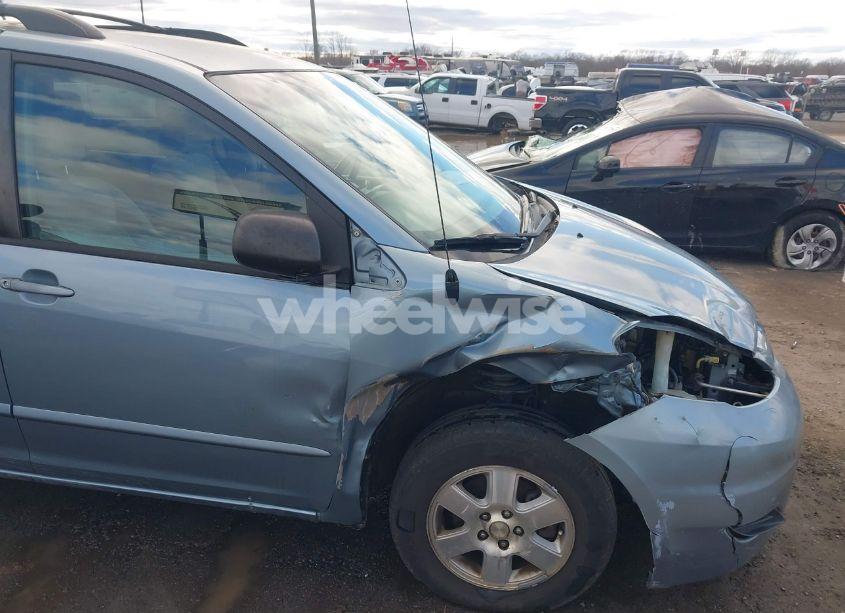 Photo 6 of 2007 Toyota Sienna LE (VIN 5TDZK23C57S015099)