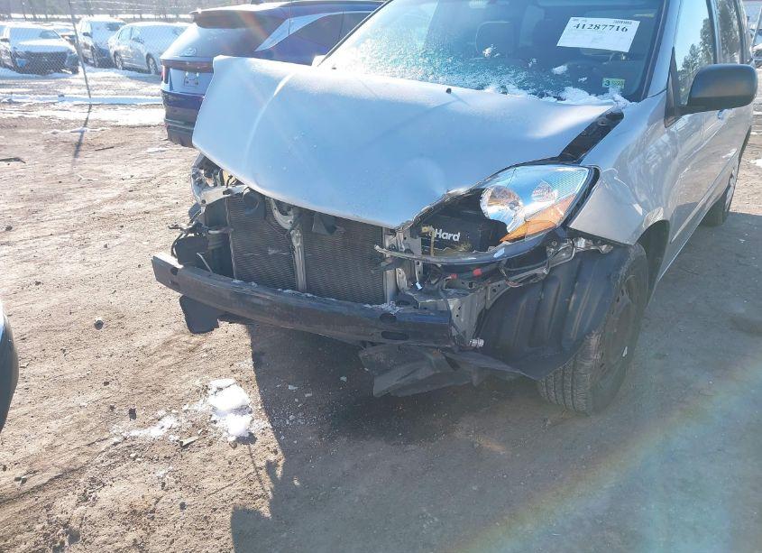Photo 6 of 2007 Toyota Sienna CE (VIN 5TDZK23C57S034378)