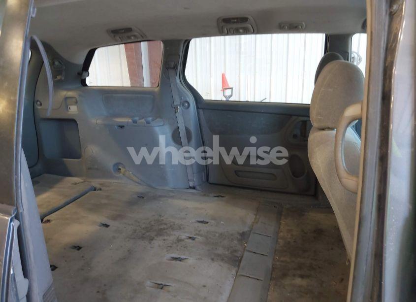 Photo 8 of 2007 Toyota Sienna CE/LE (VIN 5TDZK23C57S044375)
