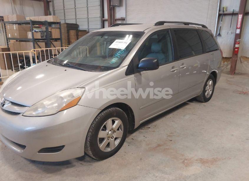 Photo 6 of 2007 Toyota Sienna LE (VIN 5TDZK23C57S046322)