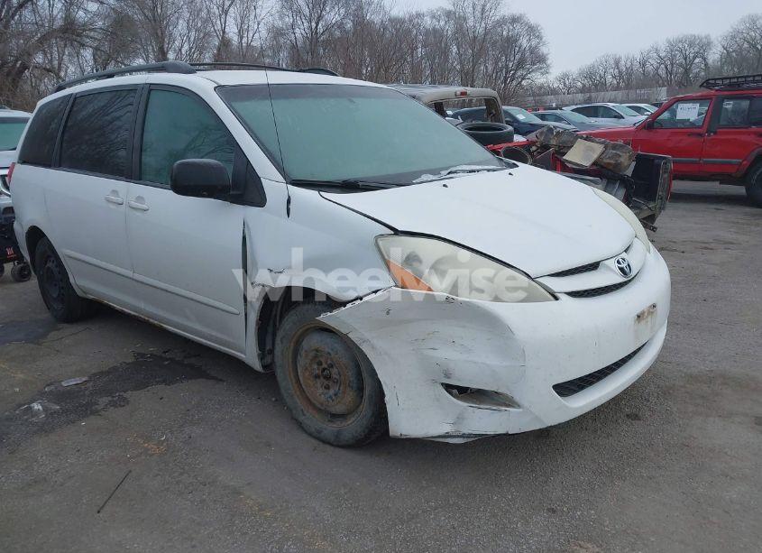 2007 Toyota Sienna LE (VIN 5TDZK23C57S065887) main photo