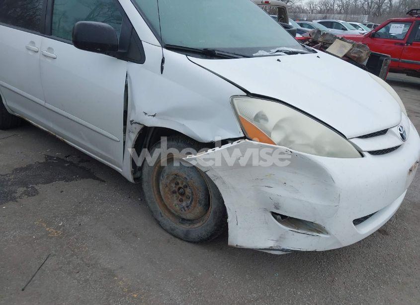 Photo 6 of 2007 Toyota Sienna LE (VIN 5TDZK23C57S065887)