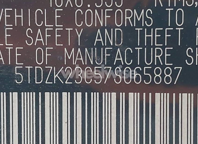 Photo 9 of 2007 Toyota Sienna LE (VIN 5TDZK23C57S065887)