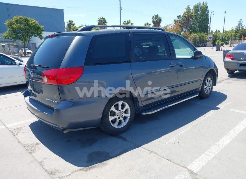 Photo 4 of 2007 Toyota Sienna LE (VIN 5TDZK23C57S073598)