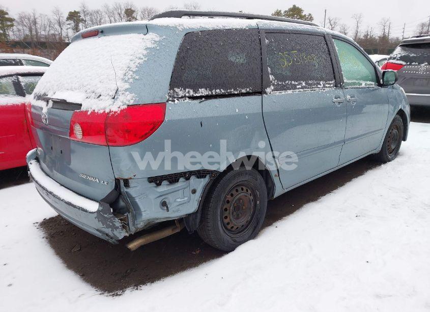Photo 4 of 2007 Toyota Sienna LE (VIN 5TDZK23C57S087372)