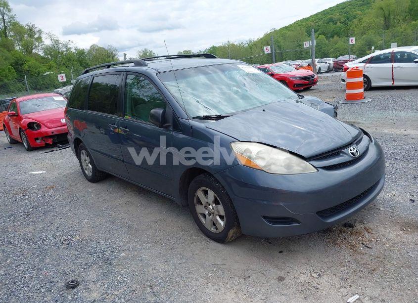 2008 Toyota Sienna LE (VIN 5TDZK23C58S104611) main photo