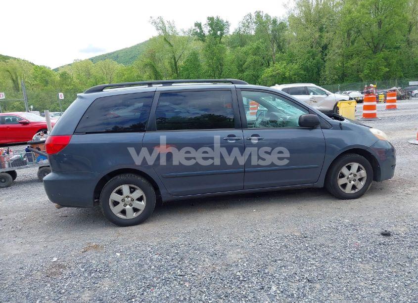 Photo 13 of 2008 Toyota Sienna LE (VIN 5TDZK23C58S104611)