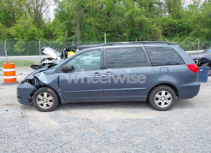Photo 14 of 2008 Toyota Sienna LE (VIN 5TDZK23C58S104611)