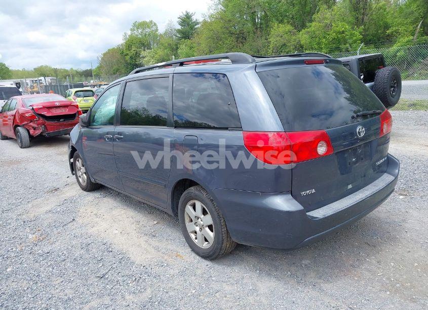 Photo 3 of 2008 Toyota Sienna LE (VIN 5TDZK23C58S104611)