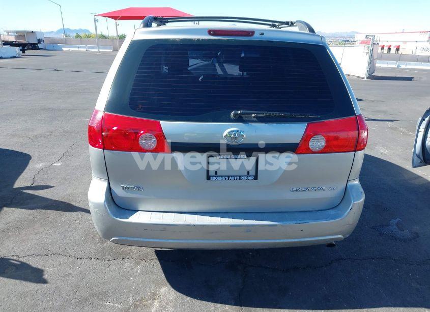Photo 14 of 2008 Toyota Sienna CE (VIN 5TDZK23C58S141321)