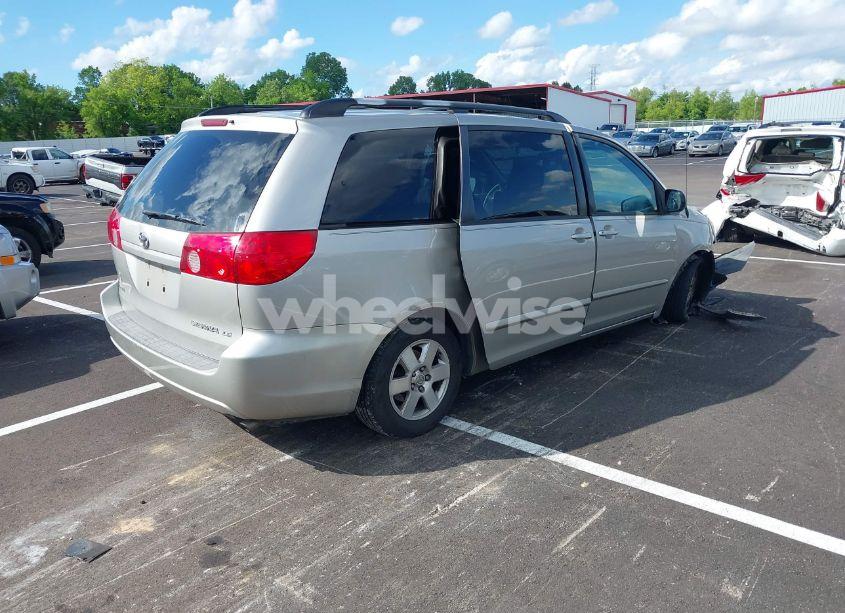 Photo 4 of 2008 Toyota Sienna LE (VIN 5TDZK23C58S161181)