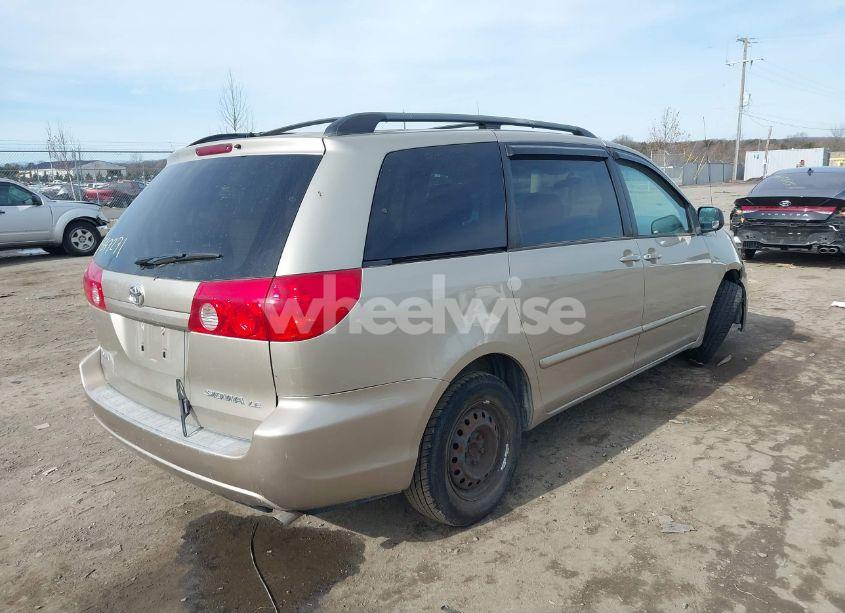 Photo 4 of 2008 Toyota Sienna LE (VIN 5TDZK23C58S165344)