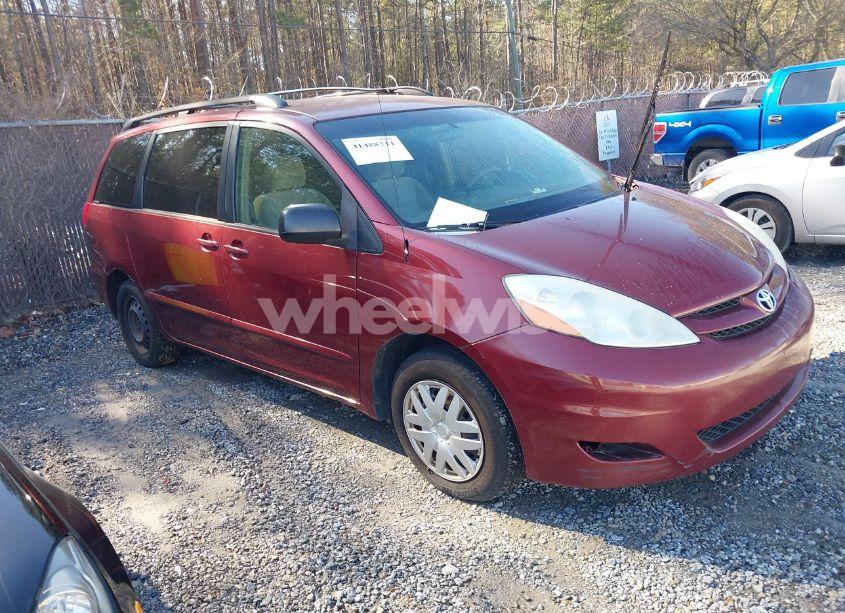 2008 Toyota Sienna LE (VIN 5TDZK23C58S188235) main photo