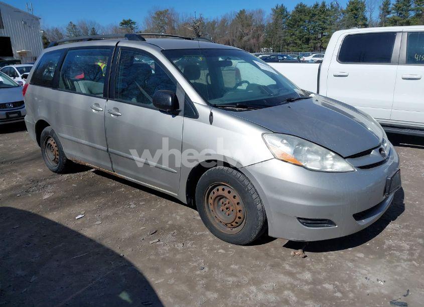 2008 Toyota Sienna CE (VIN 5TDZK23C58S223145) main photo