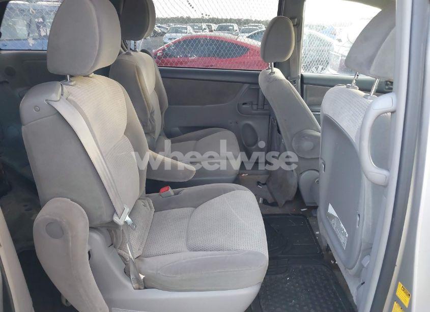 Photo 8 of 2009 Toyota Sienna LE (VIN 5TDZK23C59S236379)