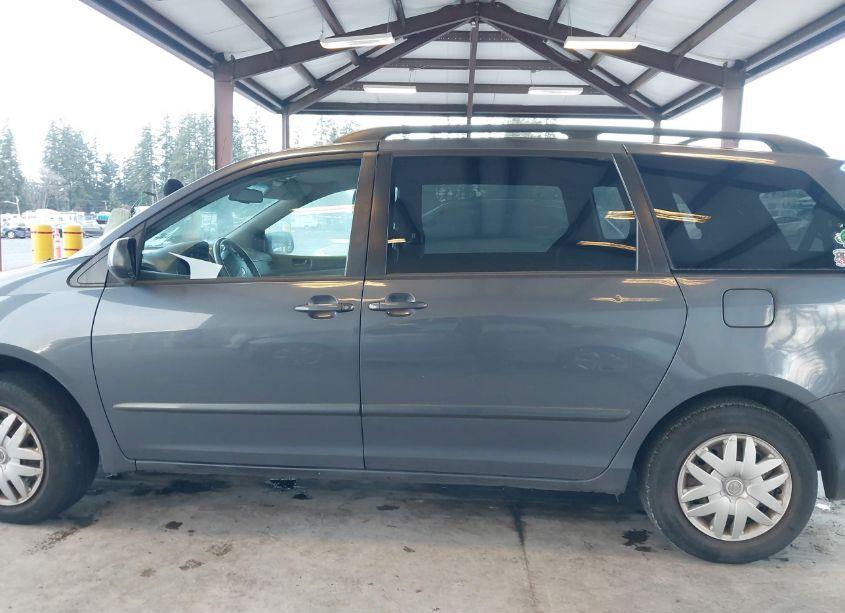 Photo 14 of 2009 Toyota Sienna LE (VIN 5TDZK23C59S279930)