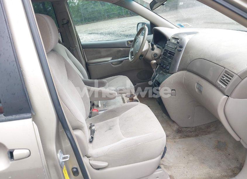 Photo 5 of 2007 Toyota Sienna LE (VIN 5TDZK23C67S013099)