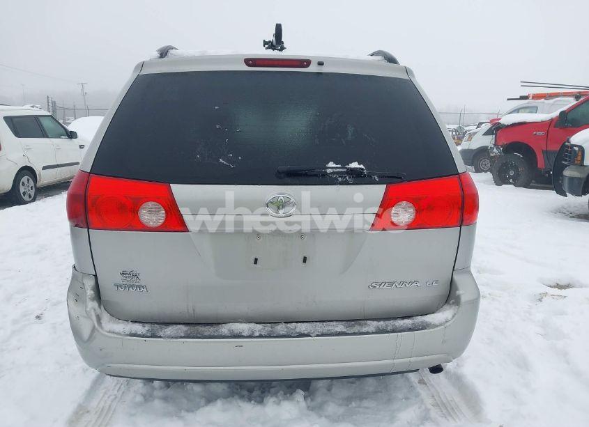 Photo 16 of 2007 Toyota Sienna LE (VIN 5TDZK23C67S032476)