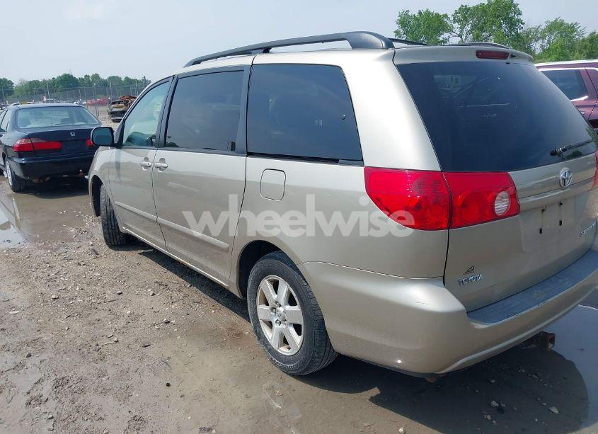 Photo 3 of 2008 Toyota Sienna LE (VIN 5TDZK23C68S114225)