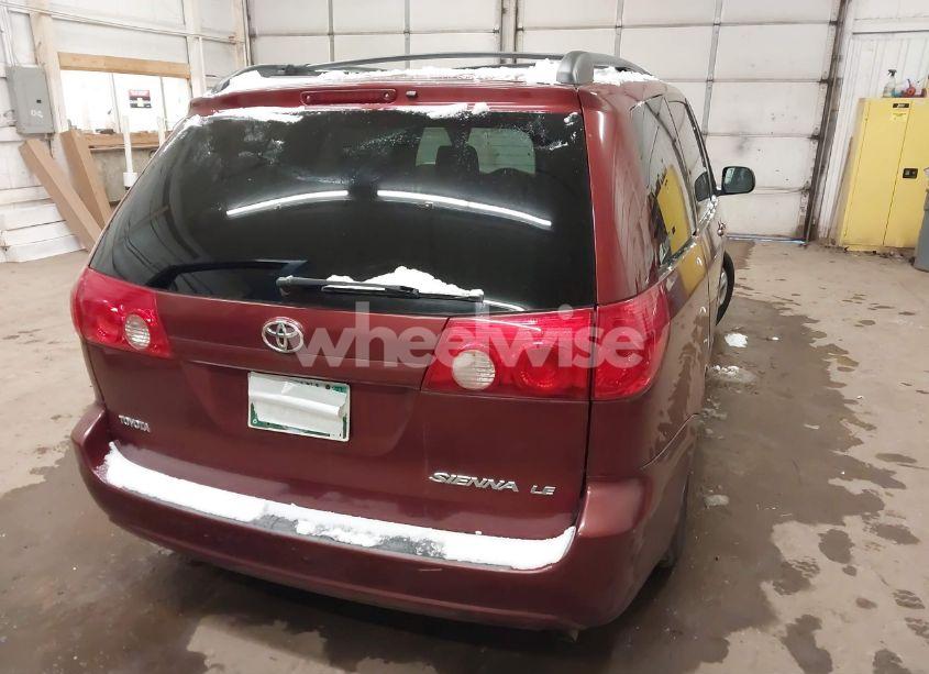 Photo 4 of 2008 Toyota Sienna LE (VIN 5TDZK23C68S132983)